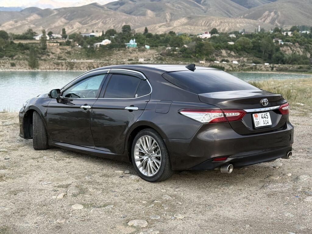 Toyota Camry: 2018 г., 2.5 л, Автомат, Бензин, Седан: фото 5