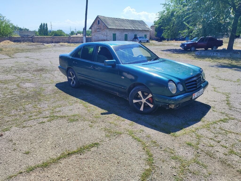 Mercedes-Benz E-Class: 1997 г., 2.8 л, Механика, Газ, Седан: фото 8