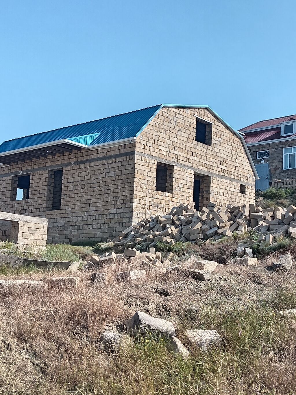 4 otaqlı, 120 kv. m, Təmirsiz