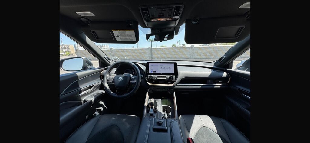 Toyota Grand Highlander: 2024 г., 2.4 л, Автомат, Гибрид, Кроссовер: фото 3