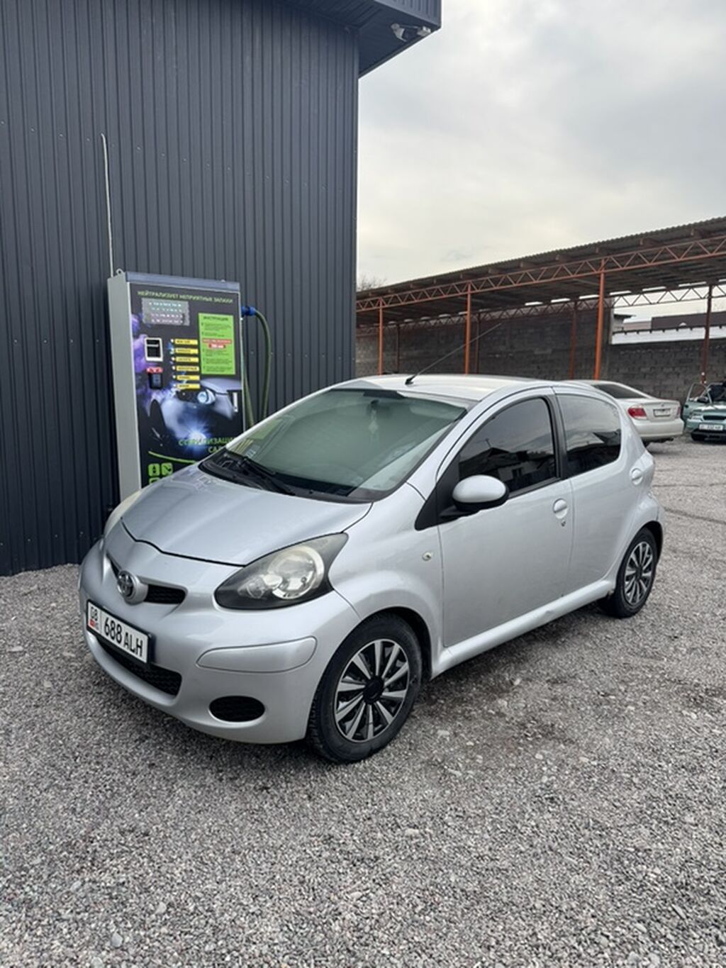 Toyota Aygo: 2009 г., Робот, Хэтчбэк: фото 1