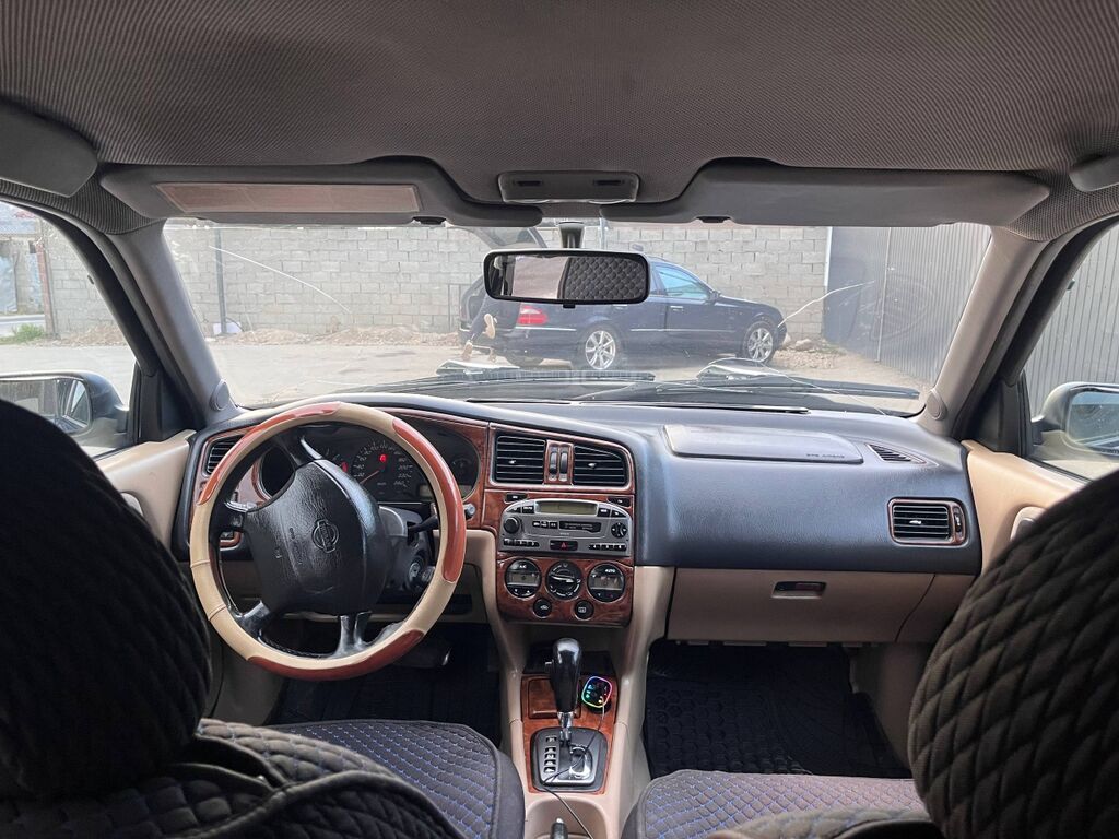 Nissan Primera: 2001 г., 2 л, Механика, Бензин, Седан: фото 5