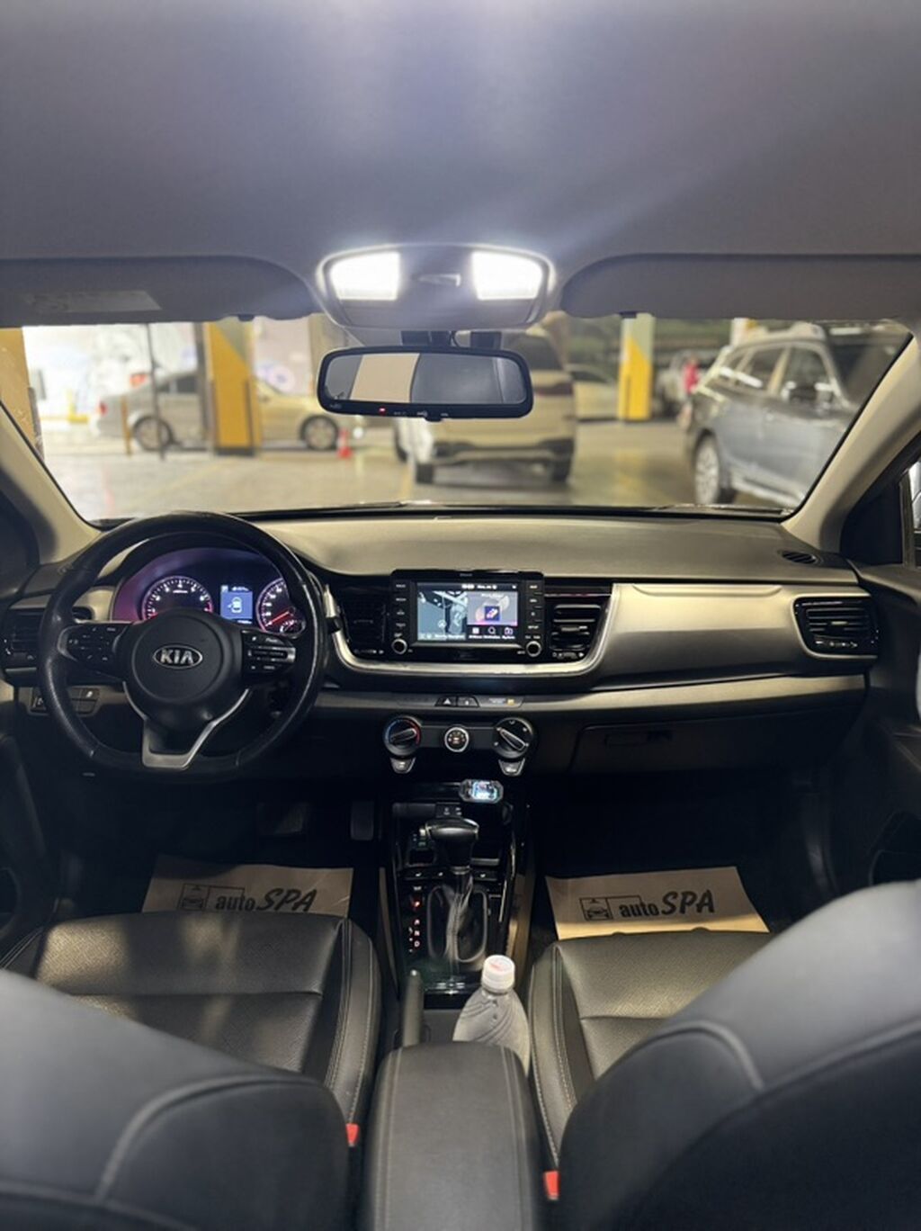 Kia Stonic: 2018 г., 1.4 л, Автомат, Бензин, Кроссовер: фото 8