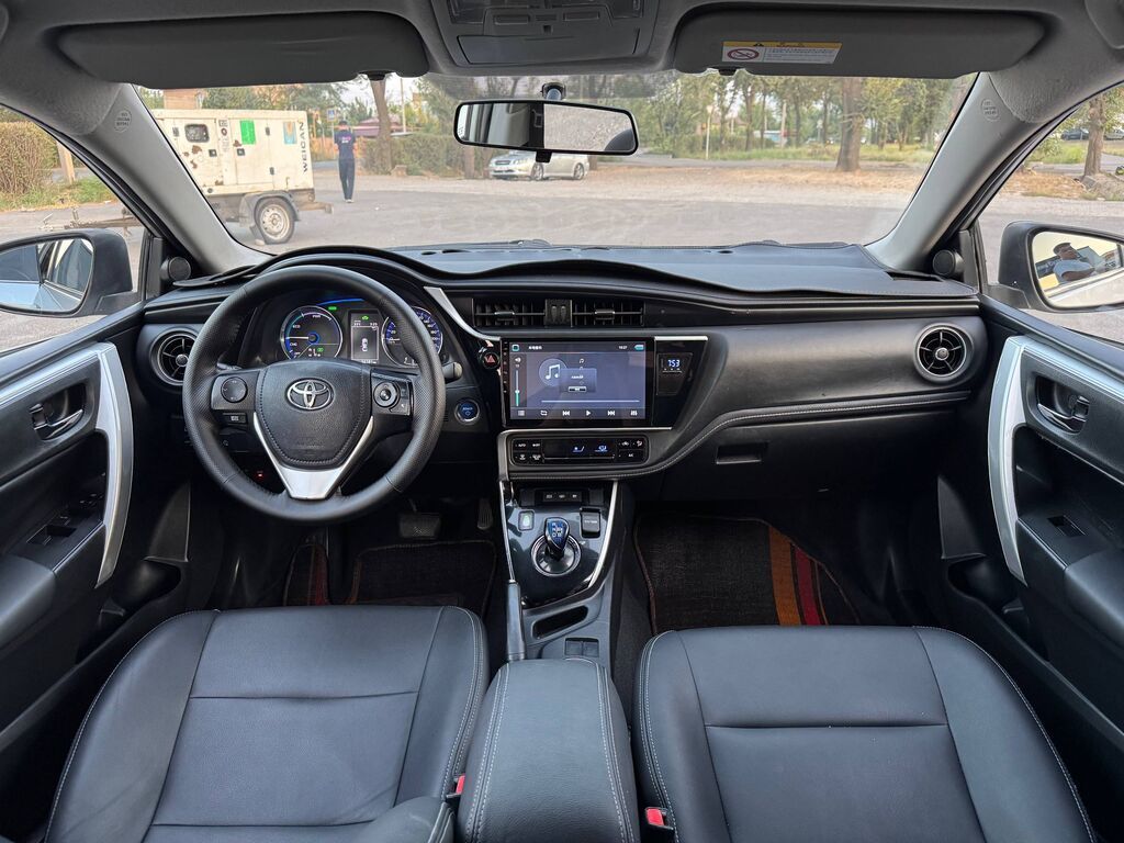 Toyota Corolla: 2020 г., 1.8 л, Вариатор, Газ, Седан: фото 6