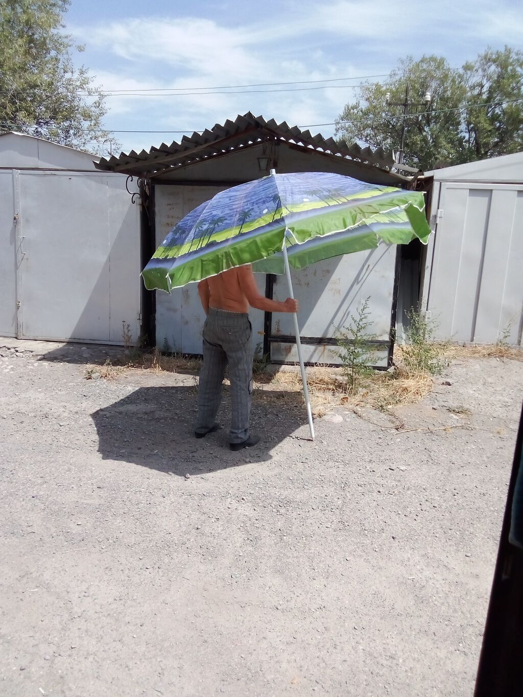 Продается пляжный зонтик длиной 2,3 метра, складной, б/ у, сине-: фото 4