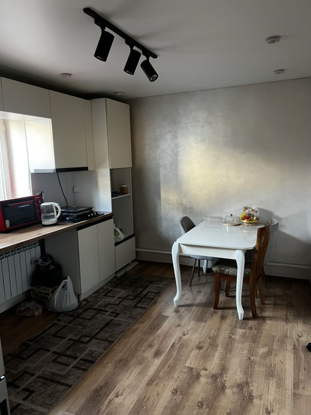 3 комнаты, 100 м², 4 соток, Бишкек, Карагачевая роща Собственник: фото 3