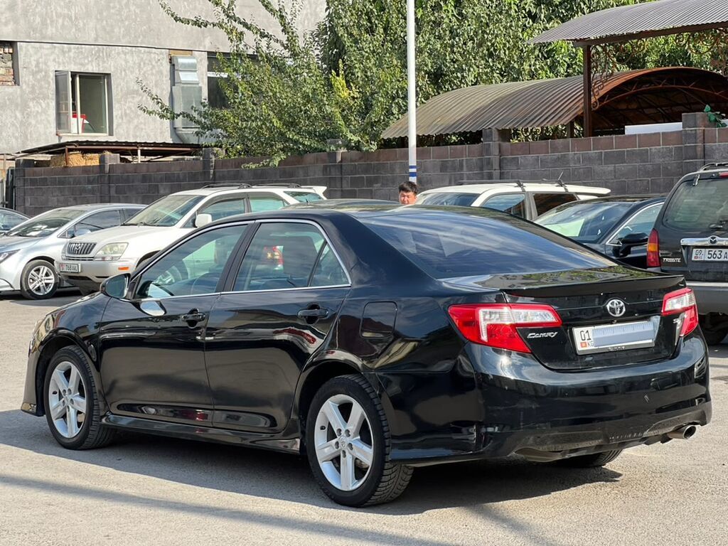 Toyota Camry: 2013 г., 2.5 л, Автомат, Бензин, Седан: фото 3