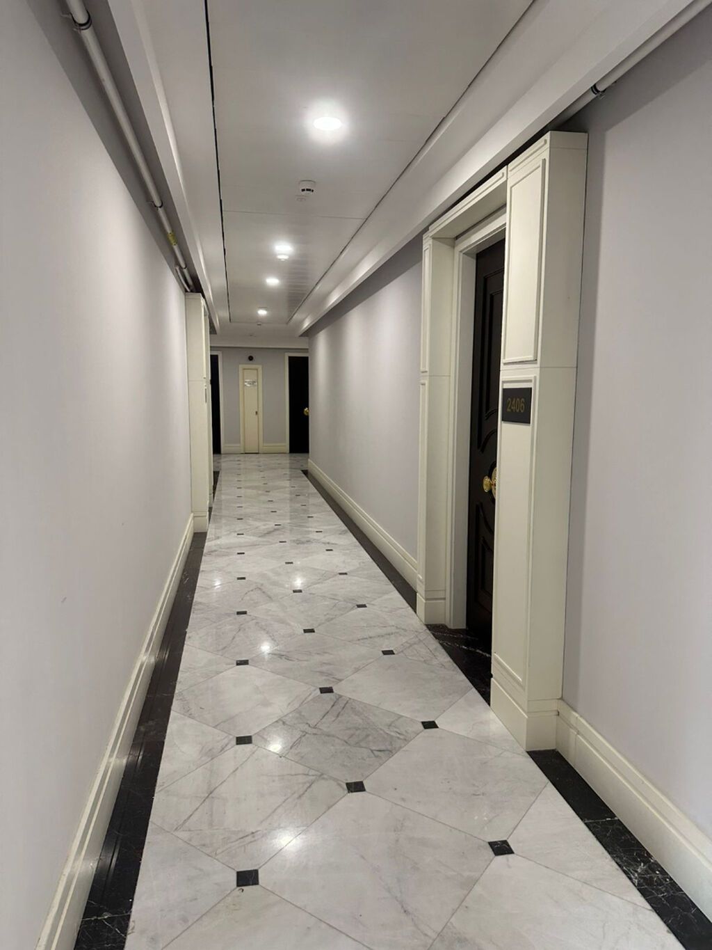 3 otaqlı, Yeni tikili, 145 kv. m