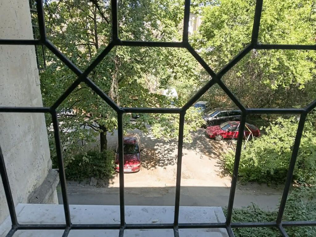 Сдается 3-комнатная квартира, в 6мкр, 104-серии, 3-ый этаж из 4-х: фото 2