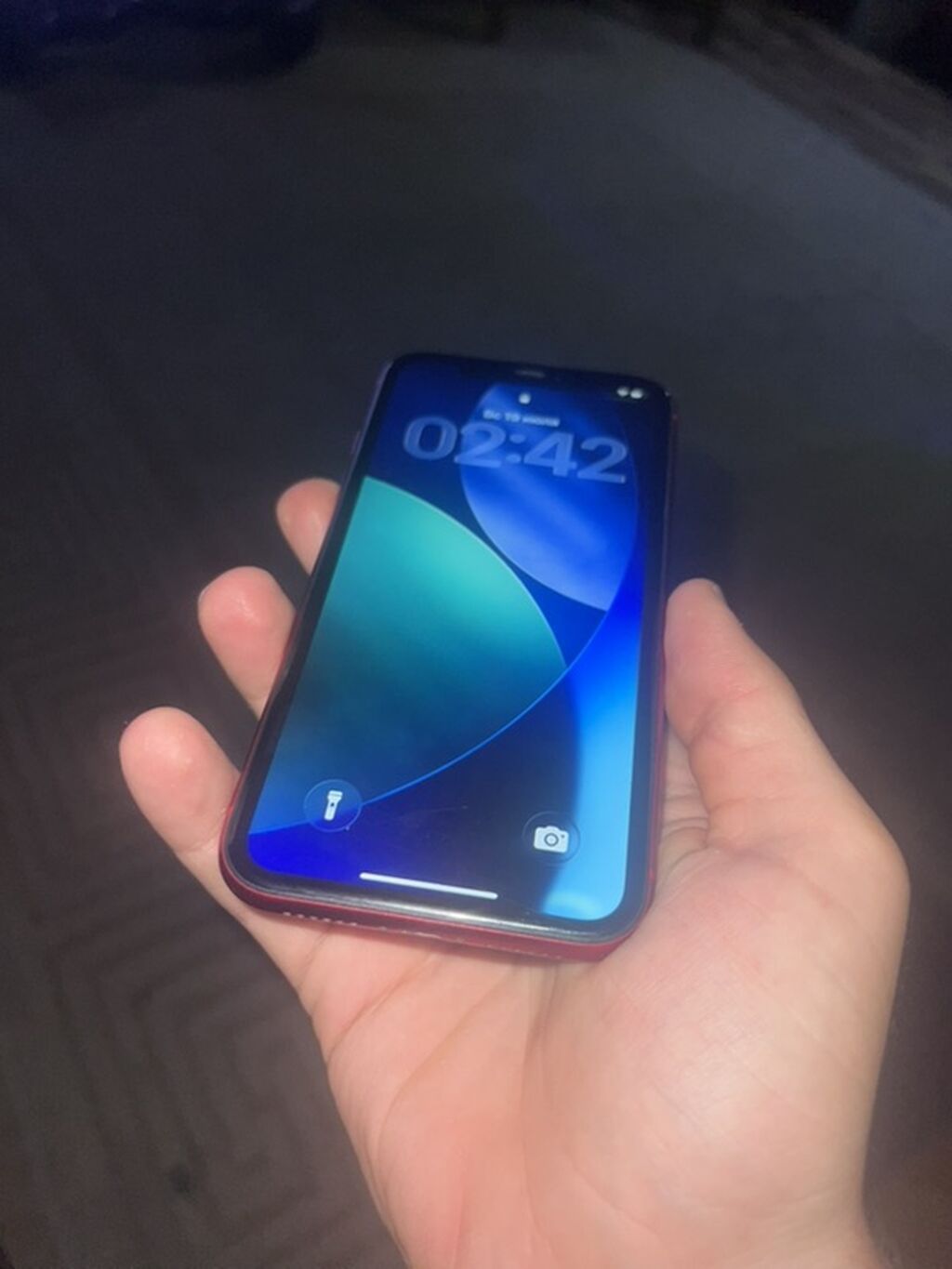 IPhone 11, цвет Product Продаю срочно, состояние нормальное: фото 1