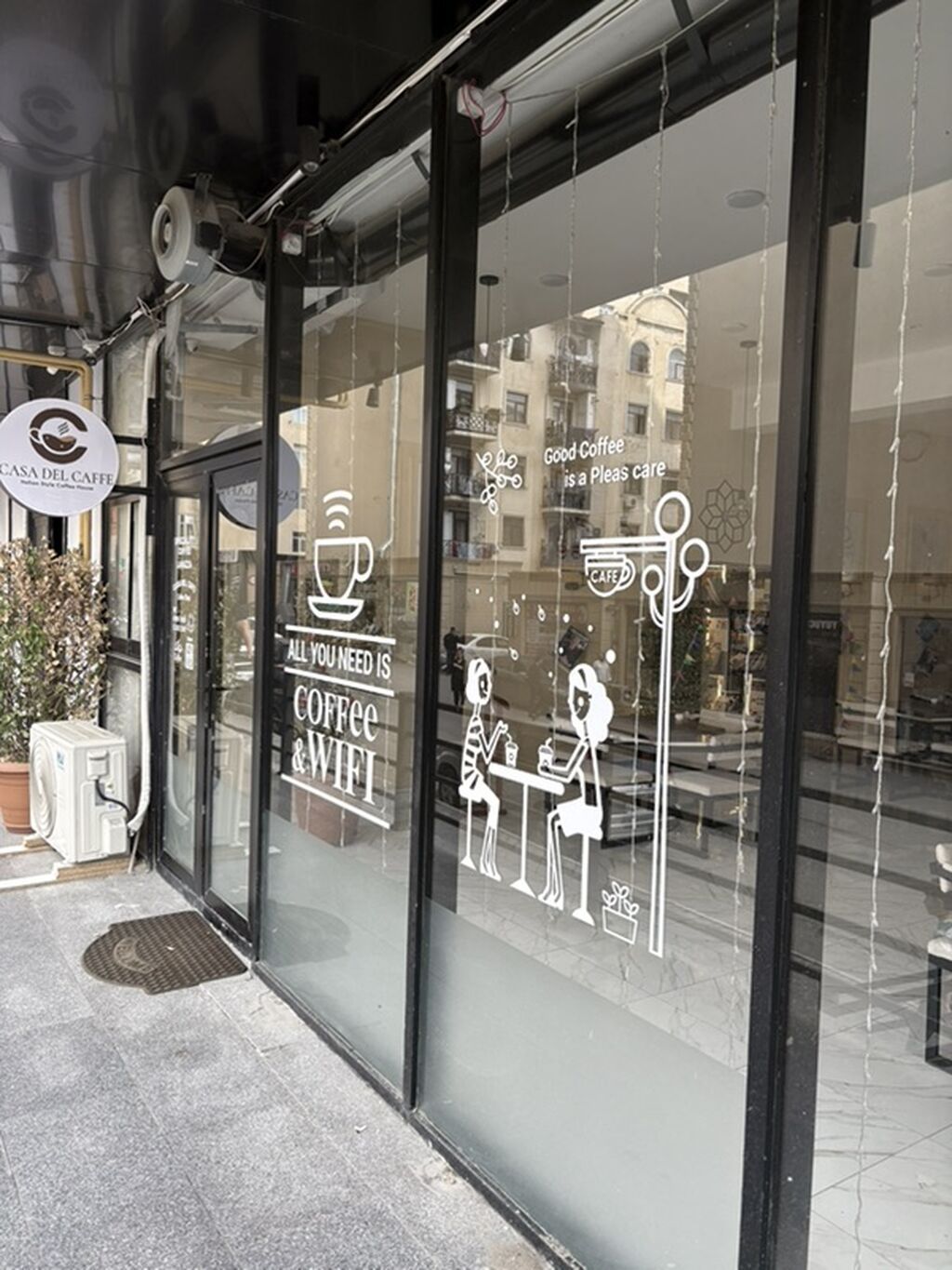 CASA DEL CAFFE – İtalyan üslublu kofe evi - İtalyan tərzində dizayn