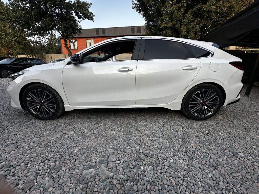 Kia K3: 2022 г., 1.6 л, Автомат, Бензин, Лифтбек: фото 3