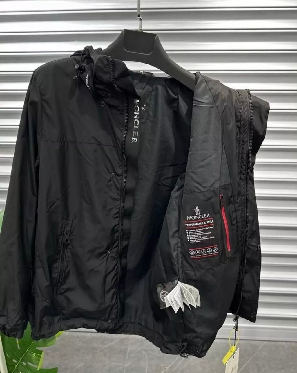 Мужская весенне-осенняя водонепроницаемая ветровка Moncler. Легкая и: фото 2