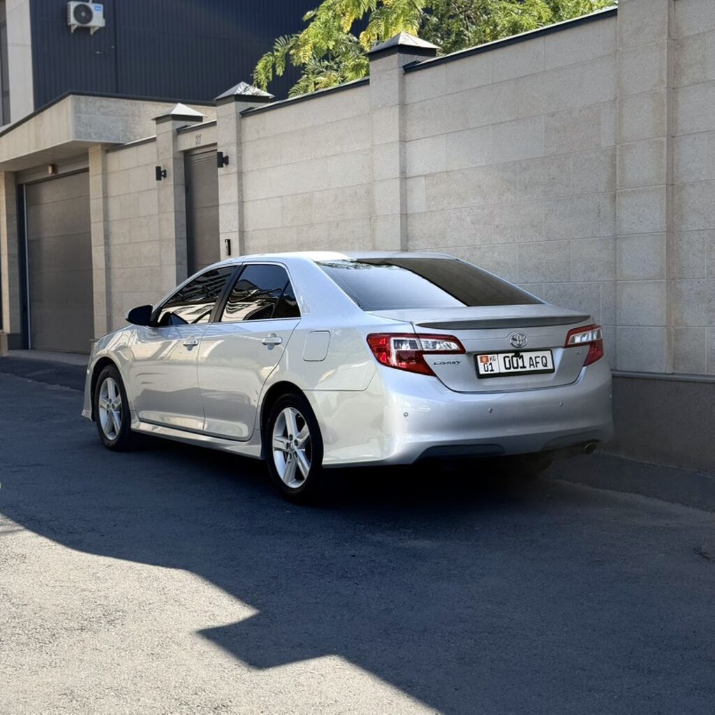 Toyota Camry: 2011 г., 2.5 л, Автомат, Бензин, Седан: фото 8