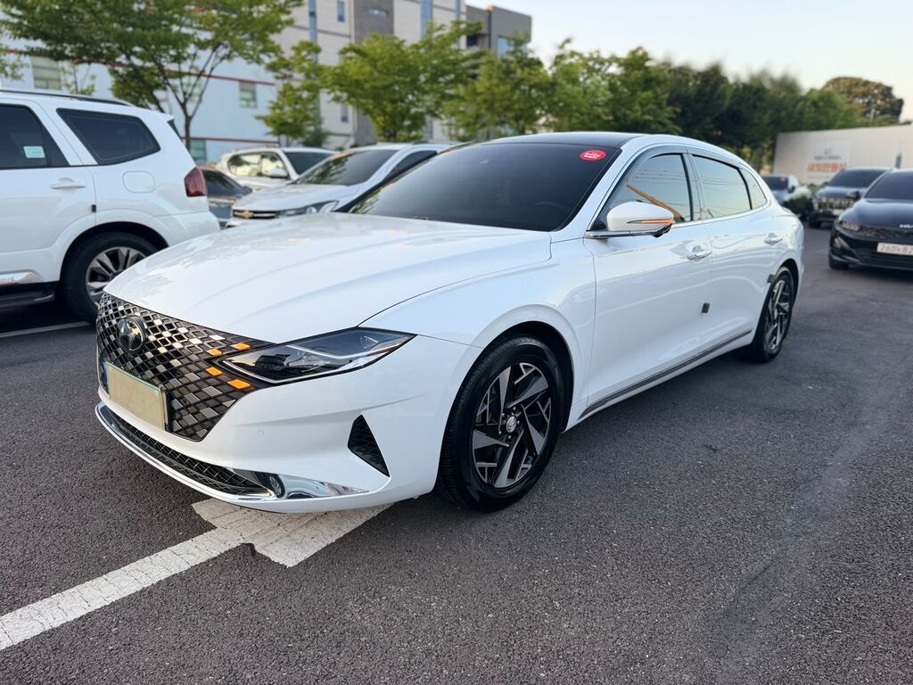 Hyundai Grandeur: 2020 г., 2.4 л, Типтроник, Гибрид, Седан: фото 3