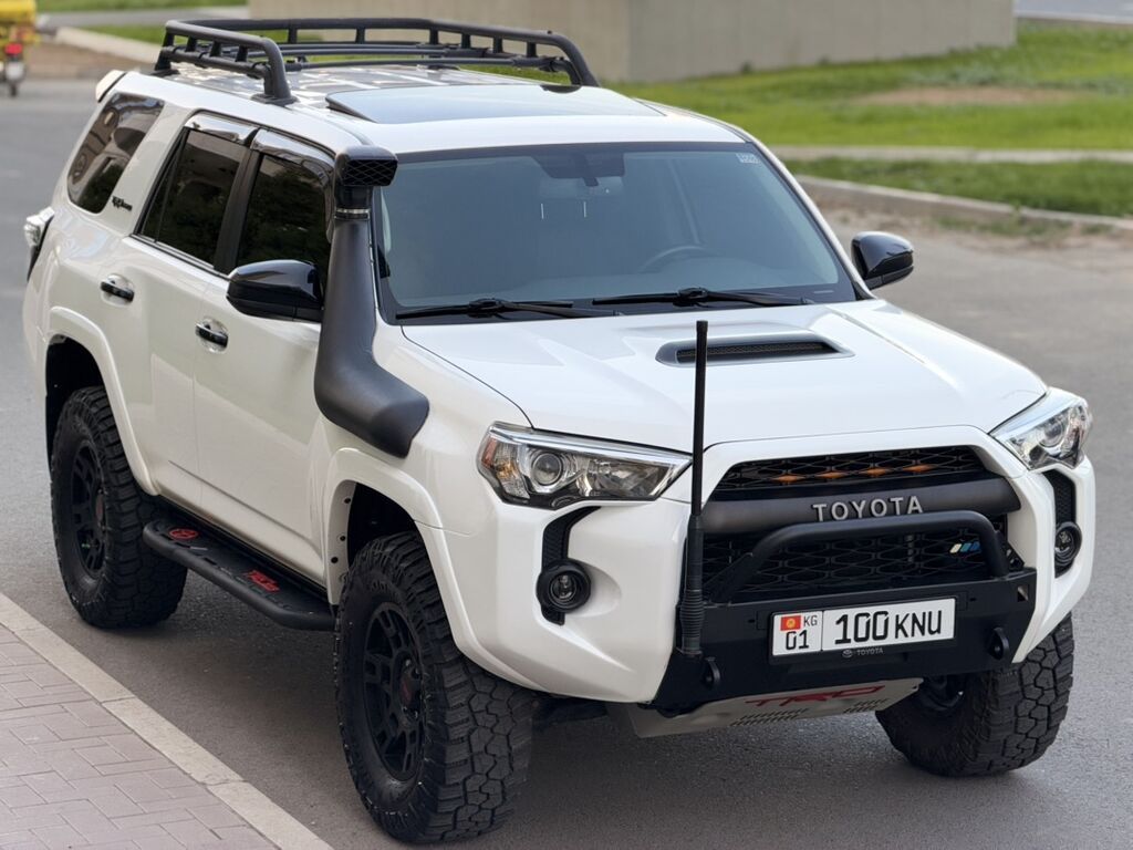 Toyota 4Runner: 2019 г., 4 л, Автомат, Бензин, Внедорожник: фото 4
