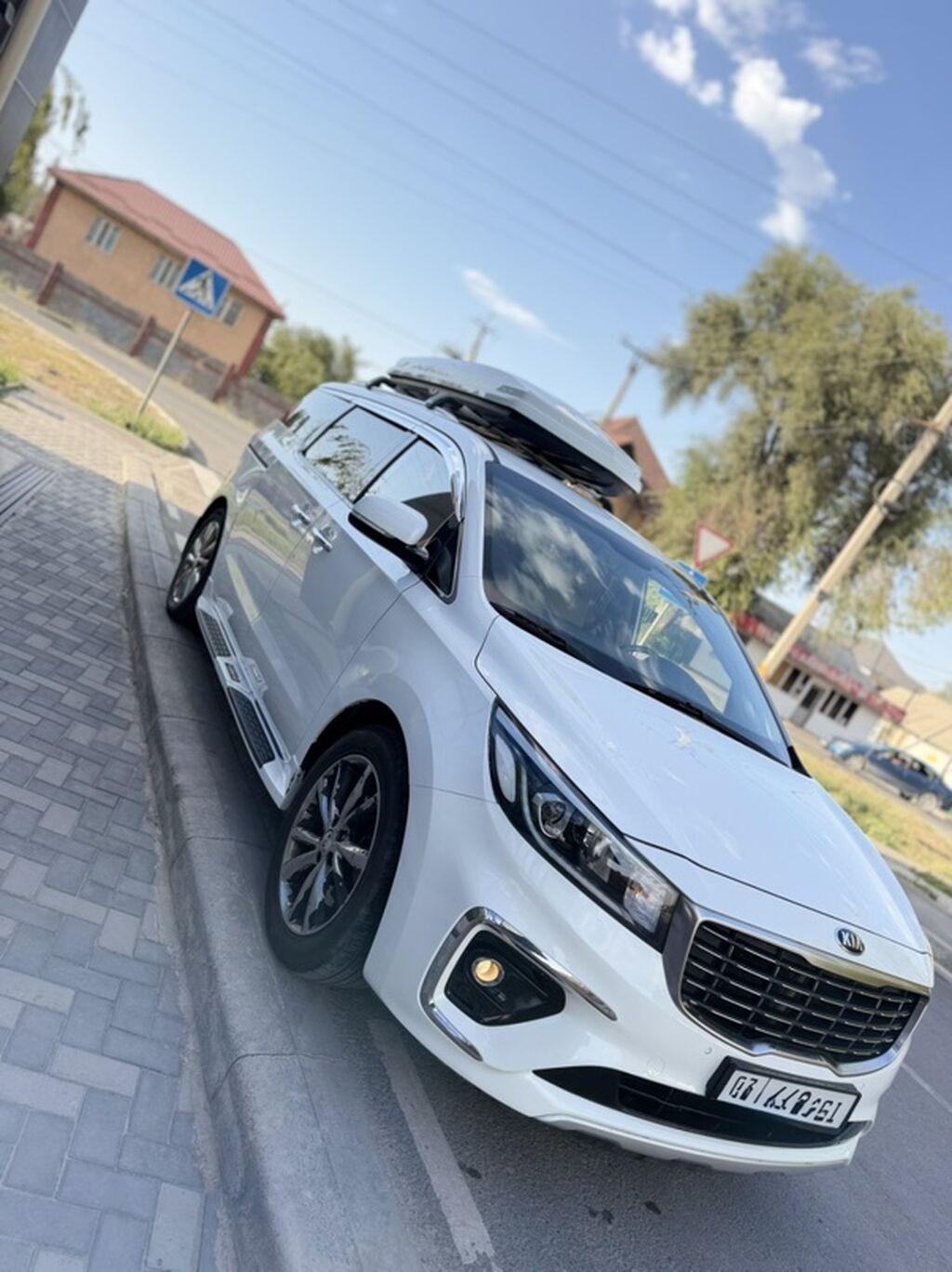 Kia Carnival: 2019 г., 2.2 л, Автомат, Дизель, Минивэн: фото 2