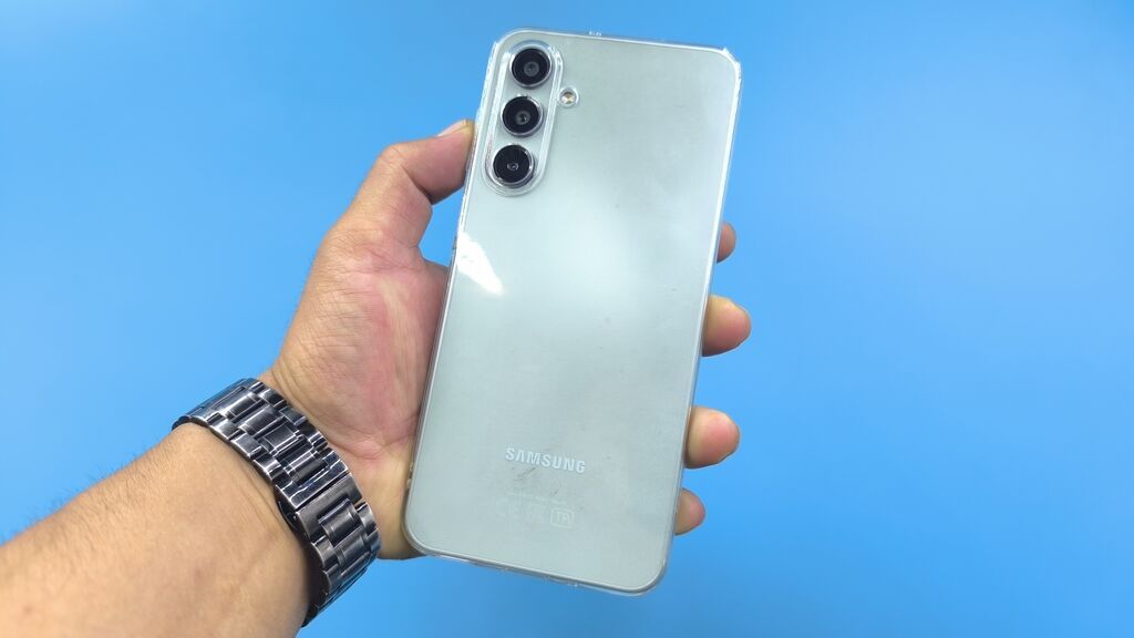 Samsung Galaxy A16, Б/у, 256 ГБ, цвет - Зеленый, 2 SIM: фото 2