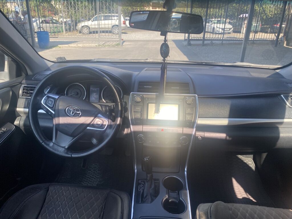 Toyota Camry: 2015 г., 2.5 л, Автомат, Бензин, Седан — фото 5