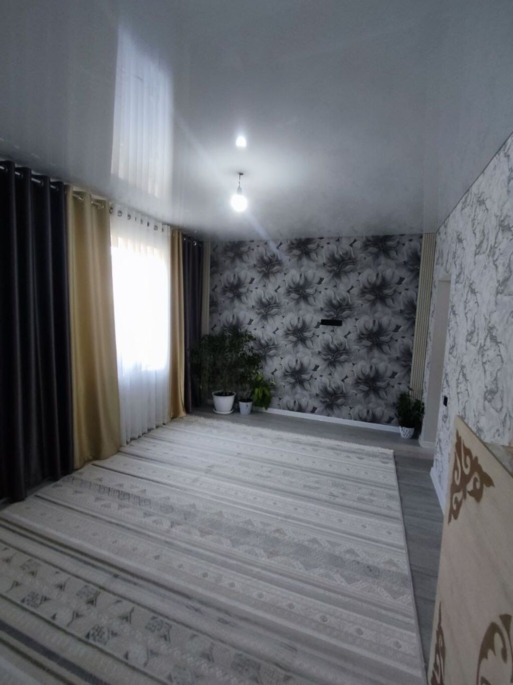 6 комнат и более, 180 м², 4 соток, Бишкек, Рухий Мурас ж/м Агентство недвижимости: фото 2