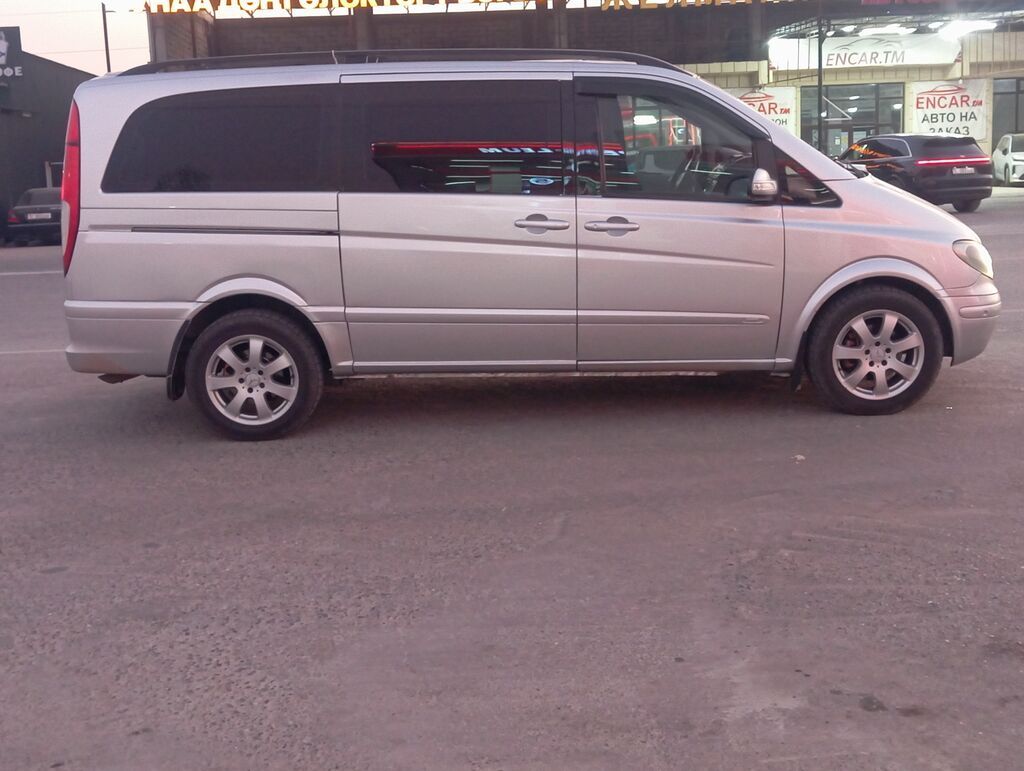 Mercedes-Benz Viano: 2004 г., Минивэн: фото 4