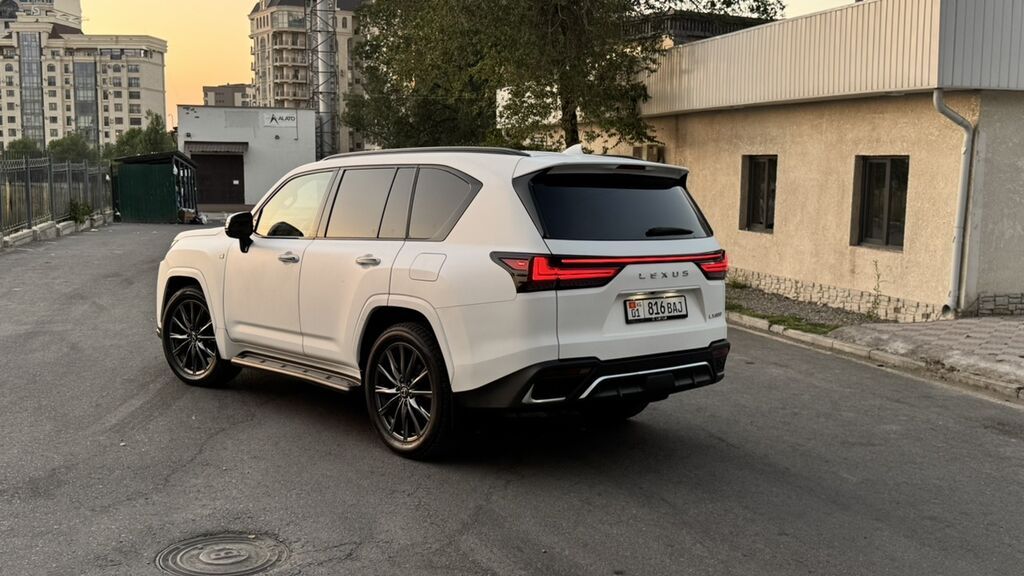 Lexus LX: 2023 г., 3.5 л, Автомат, Бензин, Внедорожник: фото 7