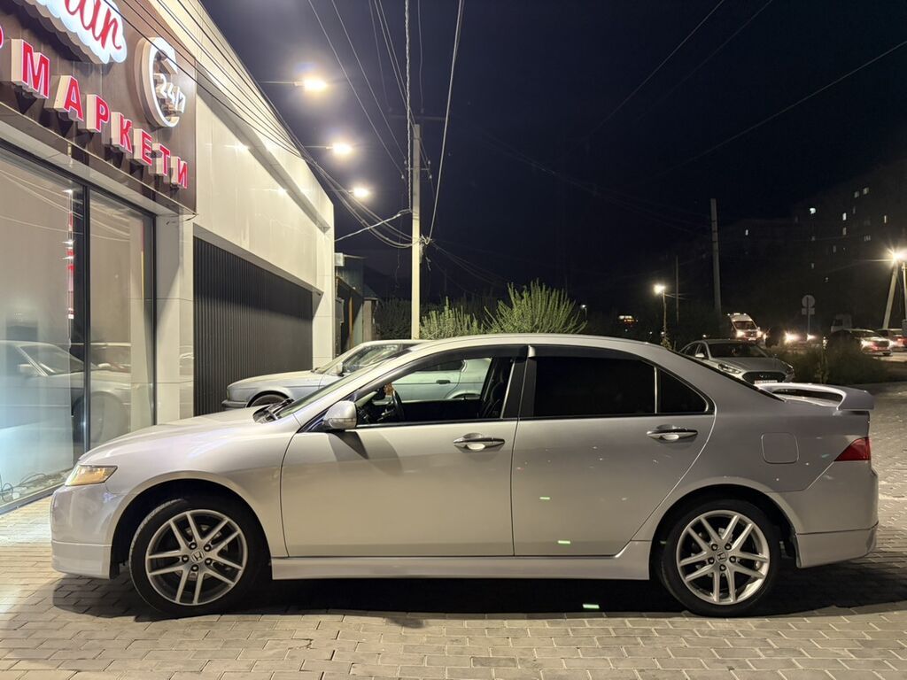 Honda Accord: 2003 г., 2 л, Автомат, Бензин, Седан: фото 2