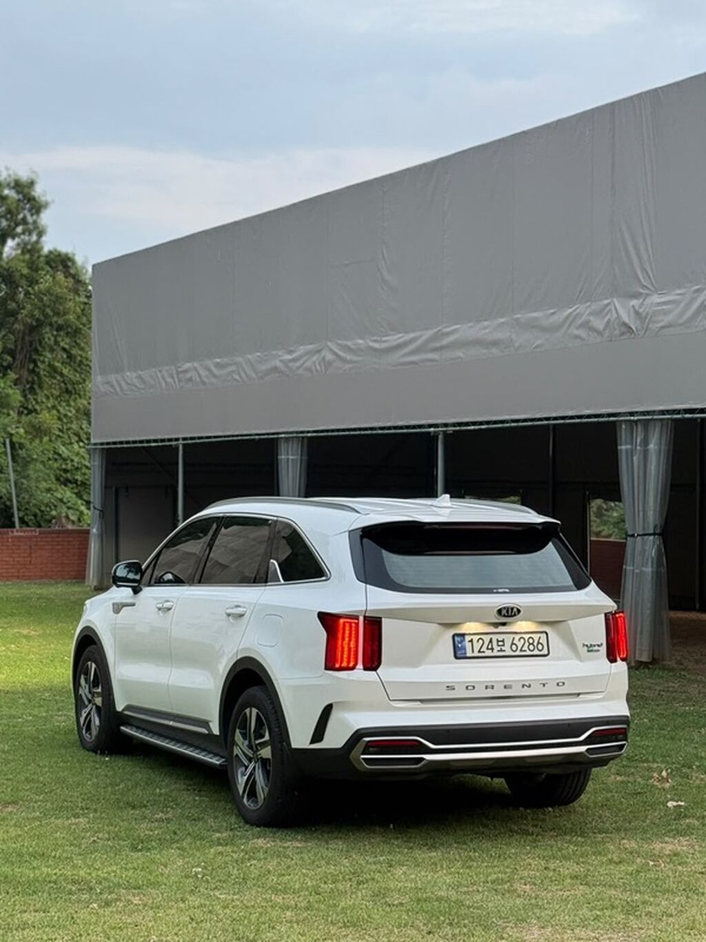 Kia Sorento: 2020 г., 1.6 л, Автомат, Гибрид, Кроссовер: фото 2
