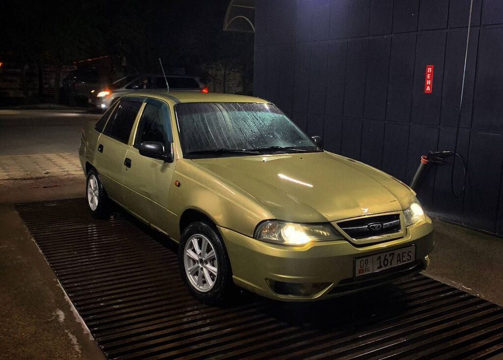 Daewoo Nexia: 2008 г., Механика, Бензин, Седан: фото 2