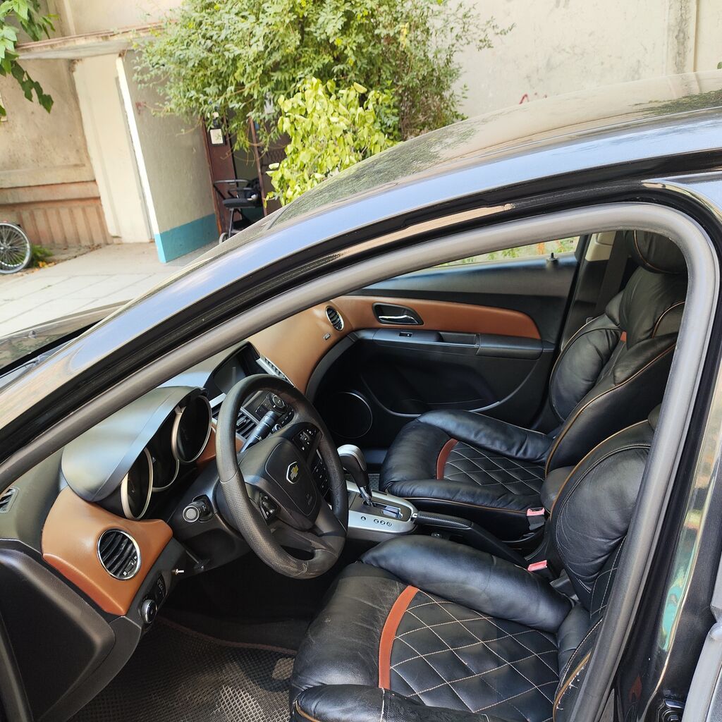 Chevrolet Cruze: 2009 г., 1.6 л, Автомат, Бензин, Седан: фото 6