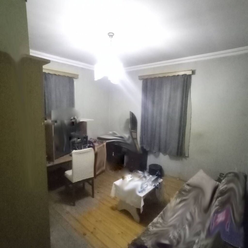 Binəqədi qəs. 5 otaqlı, 110 kv. m, Orta təmir