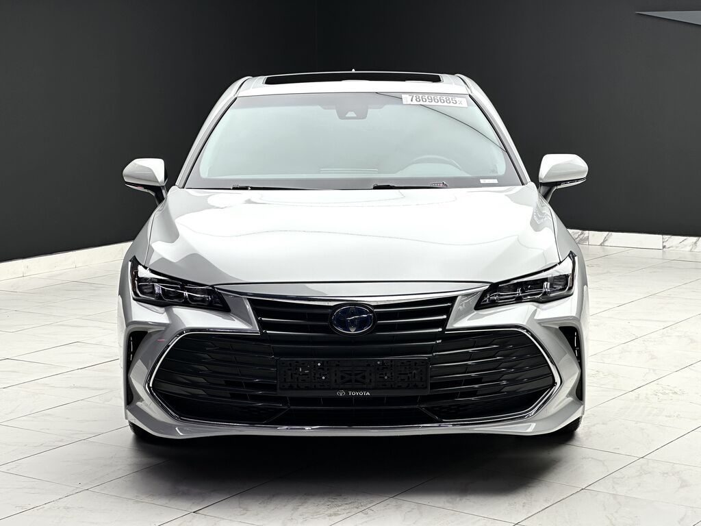 Toyota Avalon: 2021 г., 2.5 л, Вариатор, Гибрид, Седан: фото 2