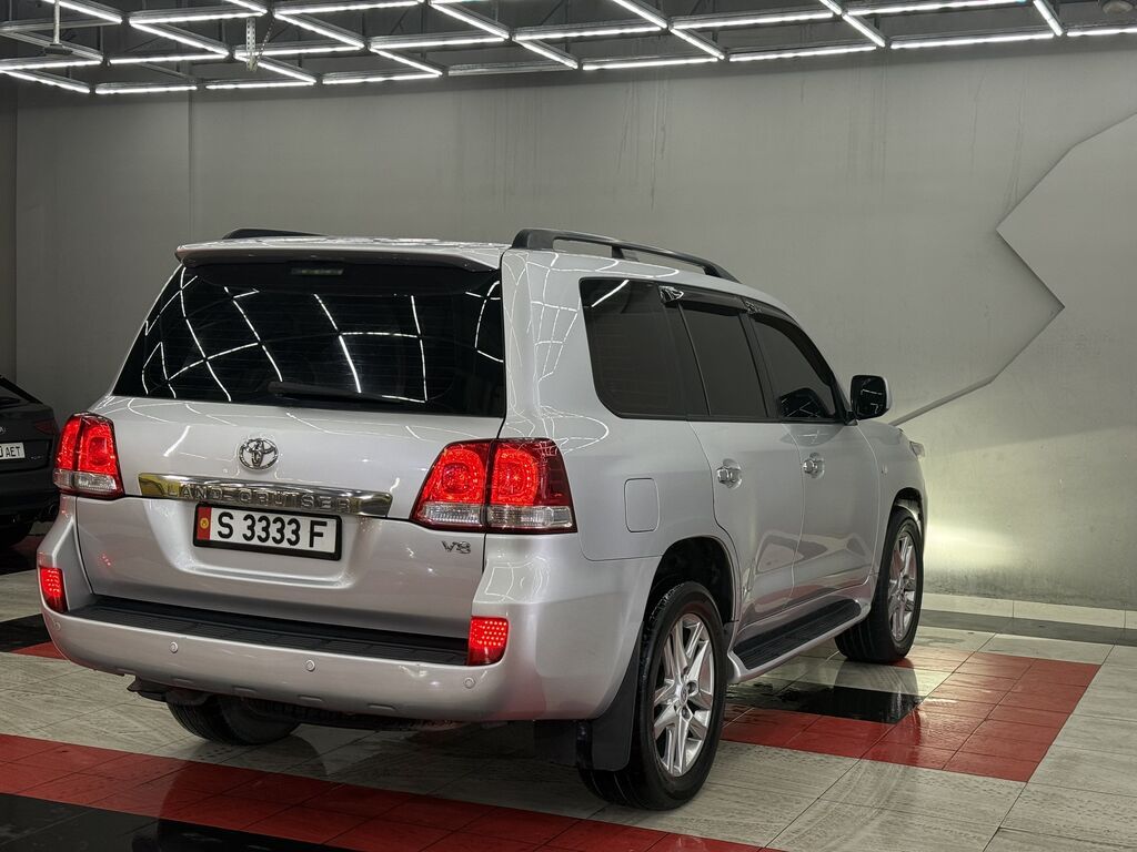 Toyota Land Cruiser: 2009 г., 4.6 л, Автомат, Дизель, Внедорожник: фото 6