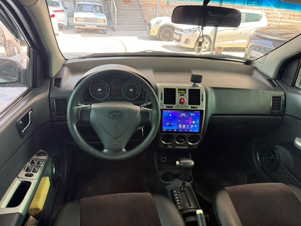 Hyundai Getz: 2010 г., 1.6 л, Механика, Бензин, Хэтчбэк: фото 7