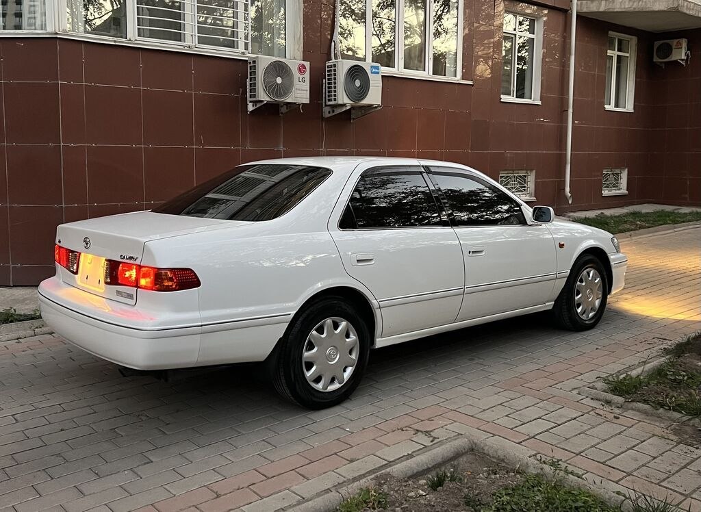 Toyota Camry: 2000 г., 2.2 л, Автомат, Бензин, Седан: фото 6