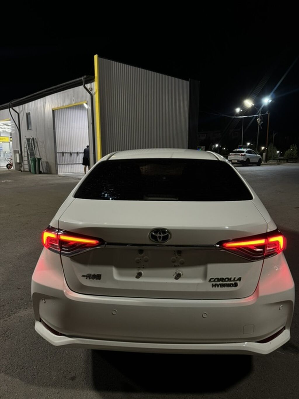 Toyota Corolla: 2022 г., 1.8 л, Автомат, Гибрид, Седан: фото 5