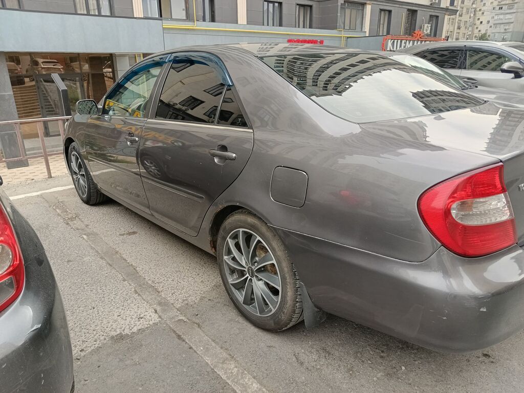 Toyota Camry: 2002 г., 2.4 л, Автомат, Бензин, Седан — фото 1