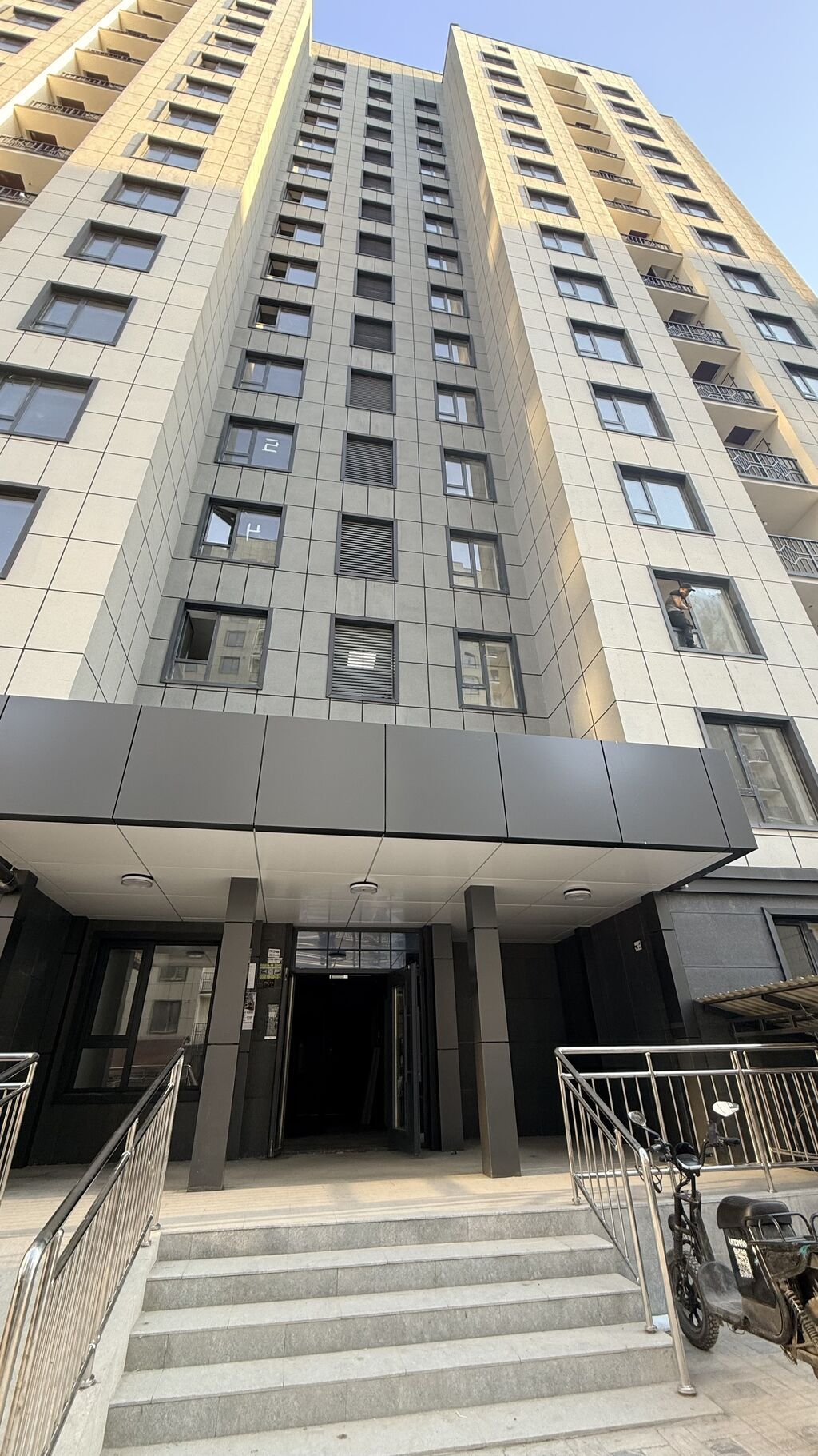 3 комнаты, 87 м², Индивидуалка, 12 этаж, ПСО (под самоотделку): фото 1