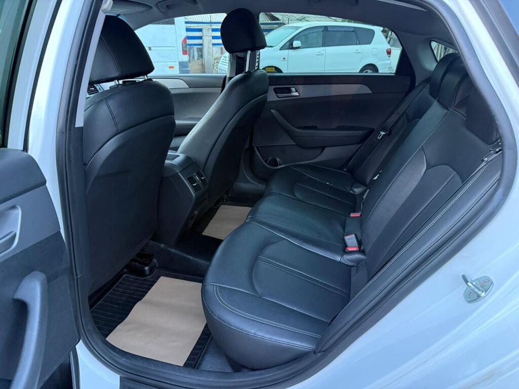 Hyundai Sonata: 2021 г., 2 л, Автомат, Газ, Седан: фото 8