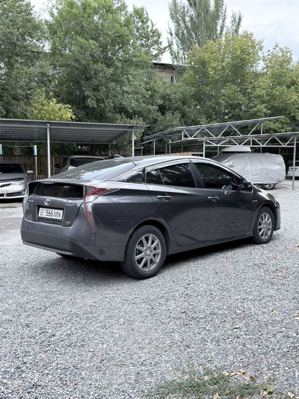 Toyota Prius: 2016 г., 1.8 л, Вариатор, Гибрид, Лифтбек: фото 7