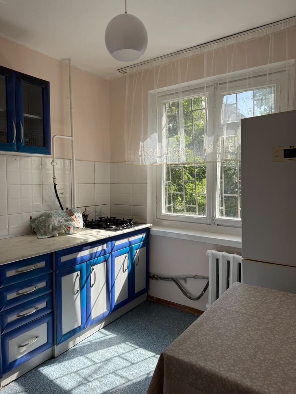 2 комнаты, 42 м², ТЦ Весна 104 серия, 2 этаж, Свежий ремонт: фото 2