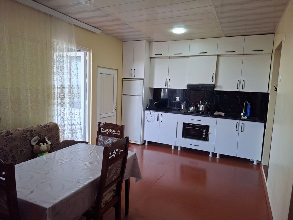 Siyəzən, 5 otaqlı, Köhnə tikili, 75 kv. m