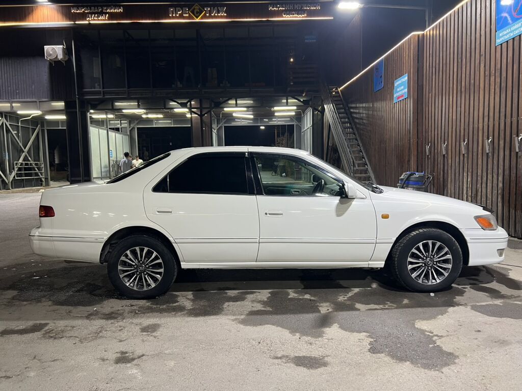 Toyota Camry: 2001 г., 2.2 л, Автомат, Бензин, Седан: фото 4