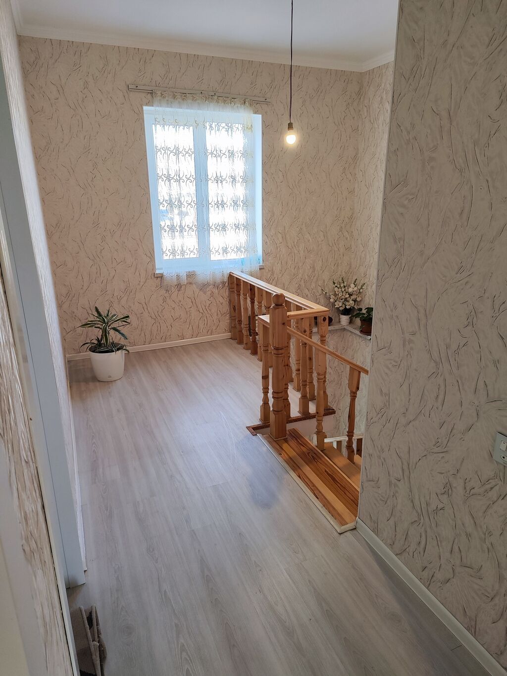 4 otaqlı, 109 kv. m, Yeni təmirli