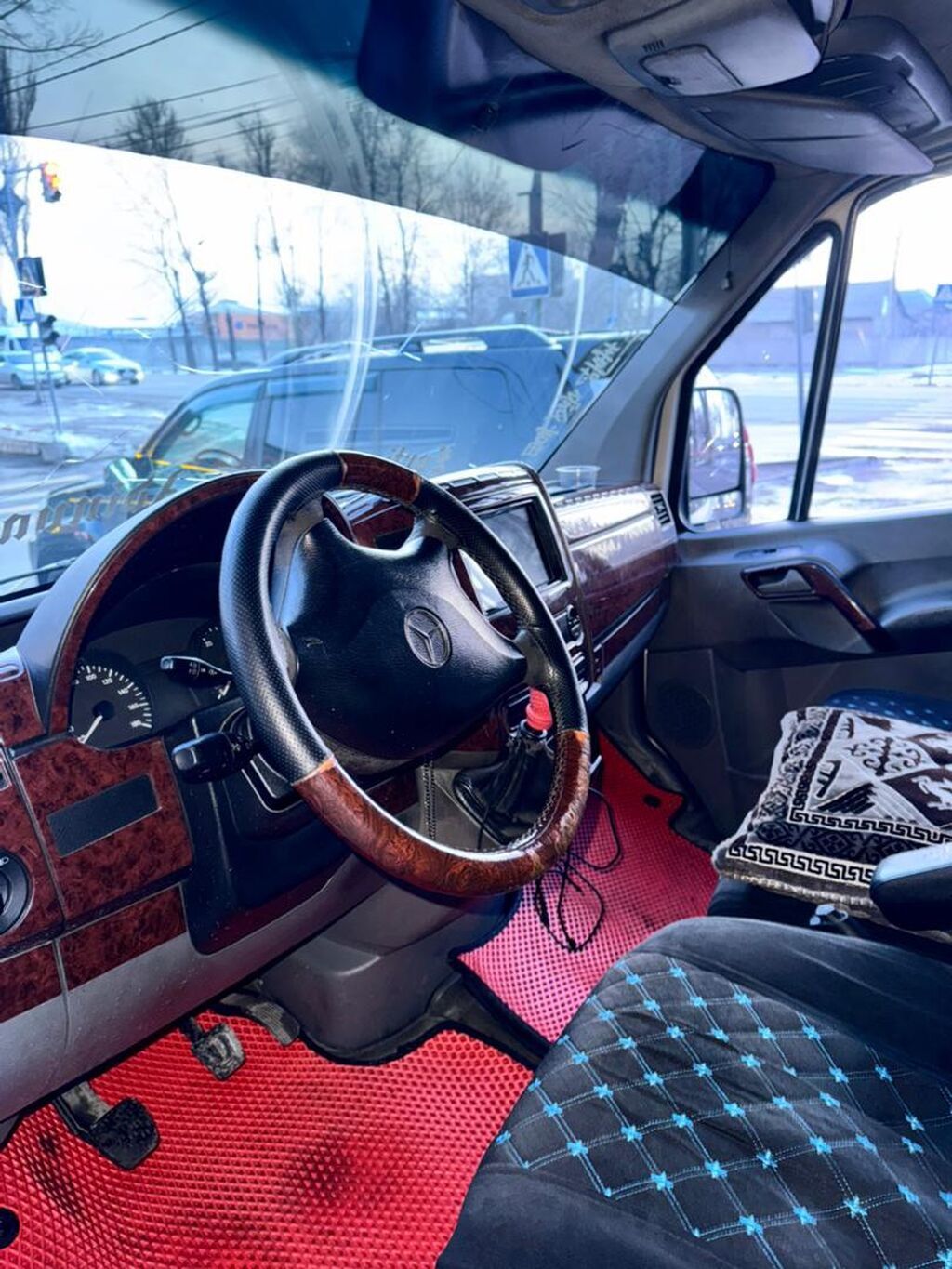 Mercedes-Benz Спринтер: 2009 г., 3 л, Механика, Бензин, Бус: фото 6