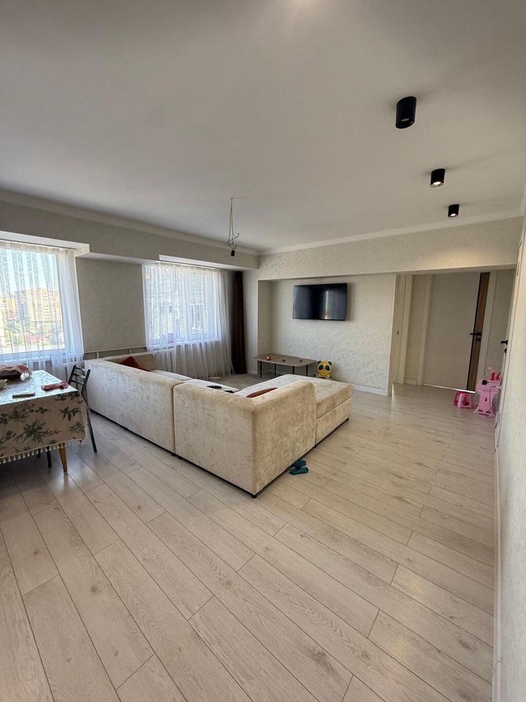 3 комнаты, 70 м², Манаса/Боконбаева Индивидуалка, 8 этаж, Косметический ремонт: фото 3