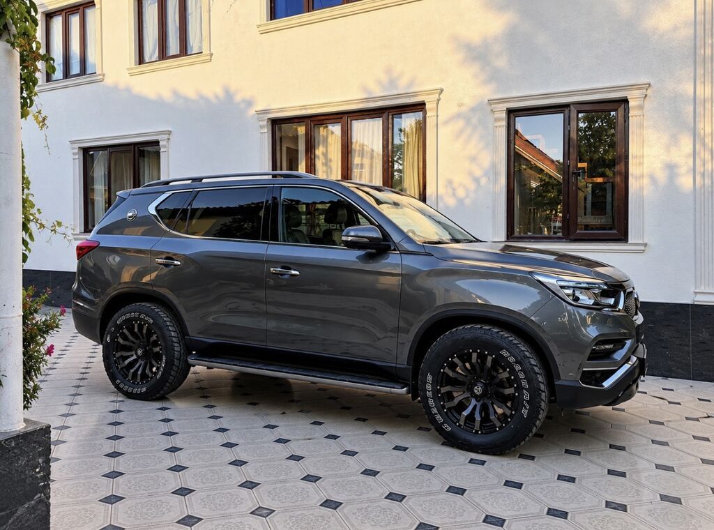 Ssangyong Rexton: 2019 г., 2.2 л, Автомат, Дизель, Внедорожник: фото 1