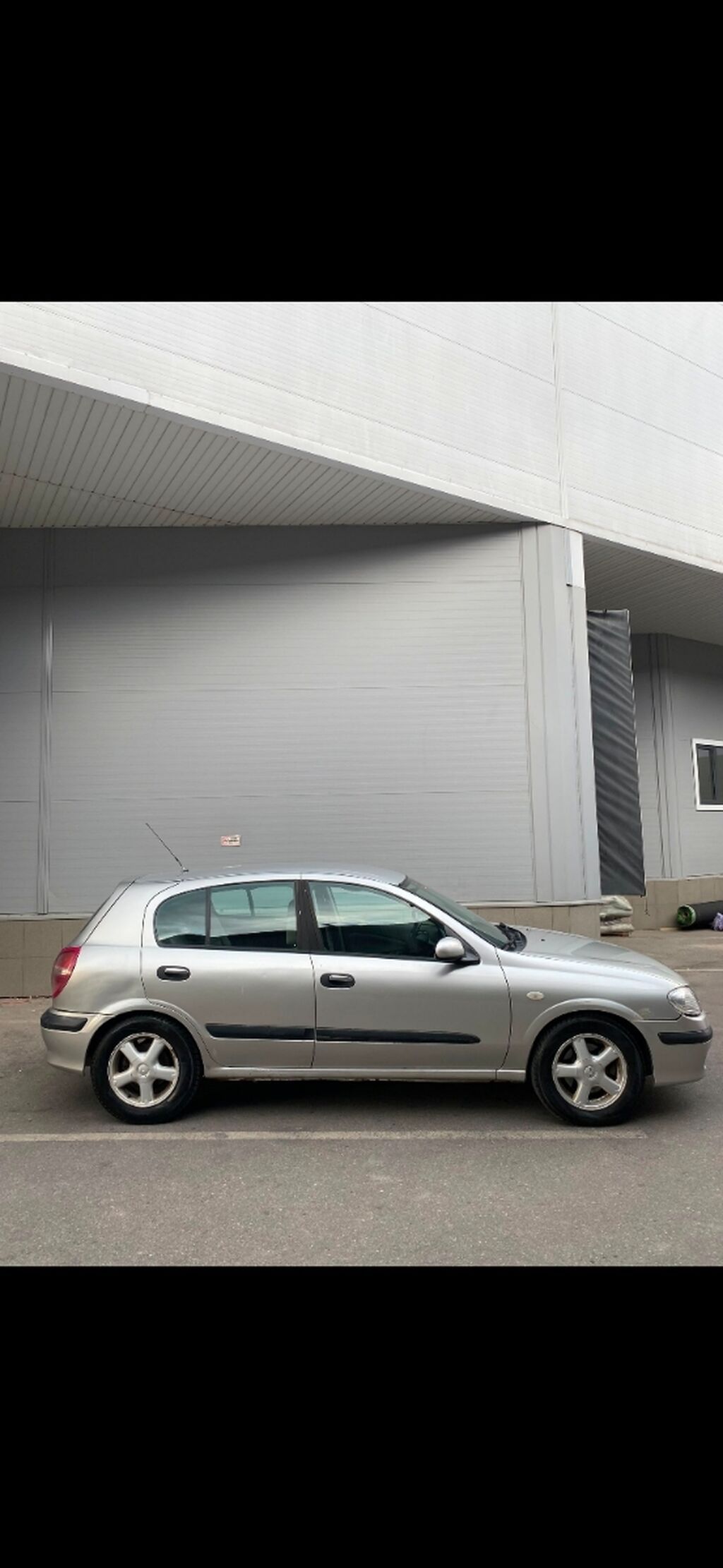 Nissan Almera: 2000 г., 1.8 л, Механика, Бензин, Хэтчбэк: фото 3