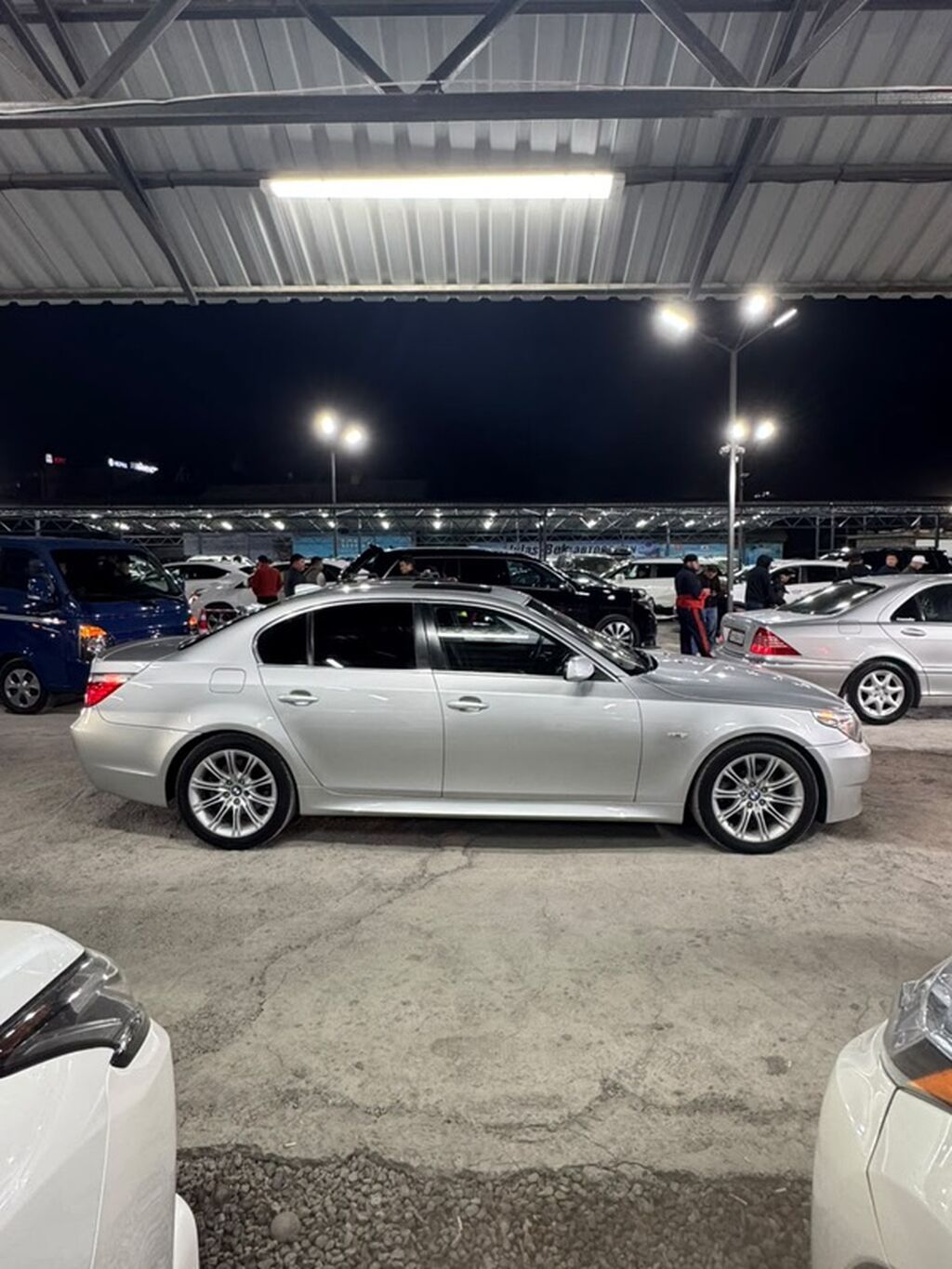 BMW 5 series: 2010 г., 3 л, Автомат, Бензин, Седан: фото 2