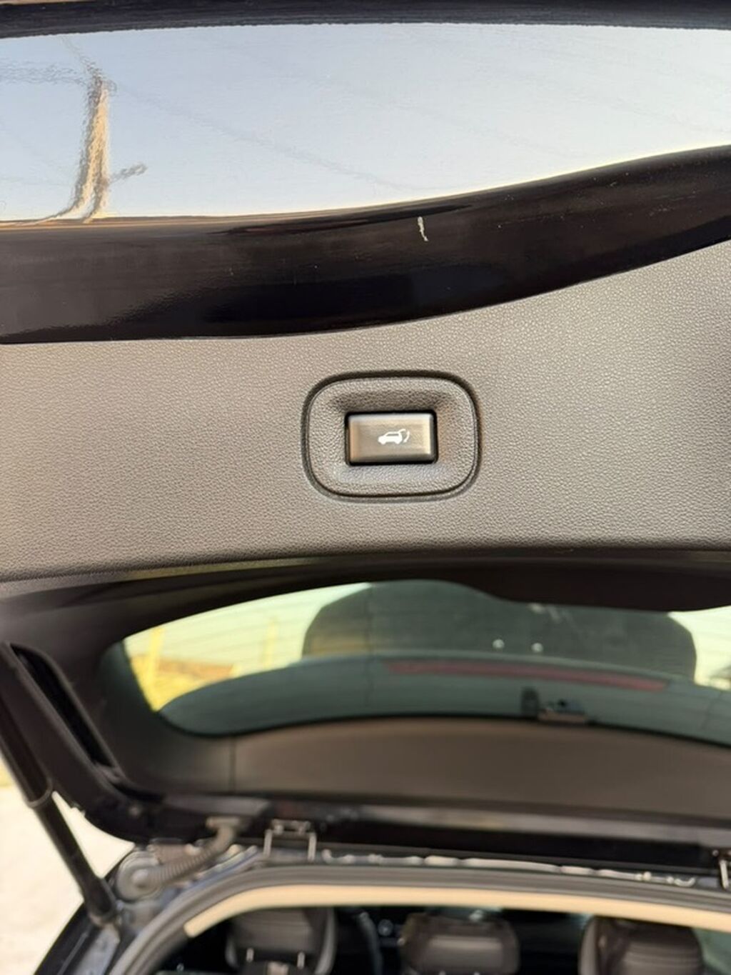 Renault Samsung QM6 (кроссовер) - Кузов: 5‑дверный кроссовер, чёрный: фото 3